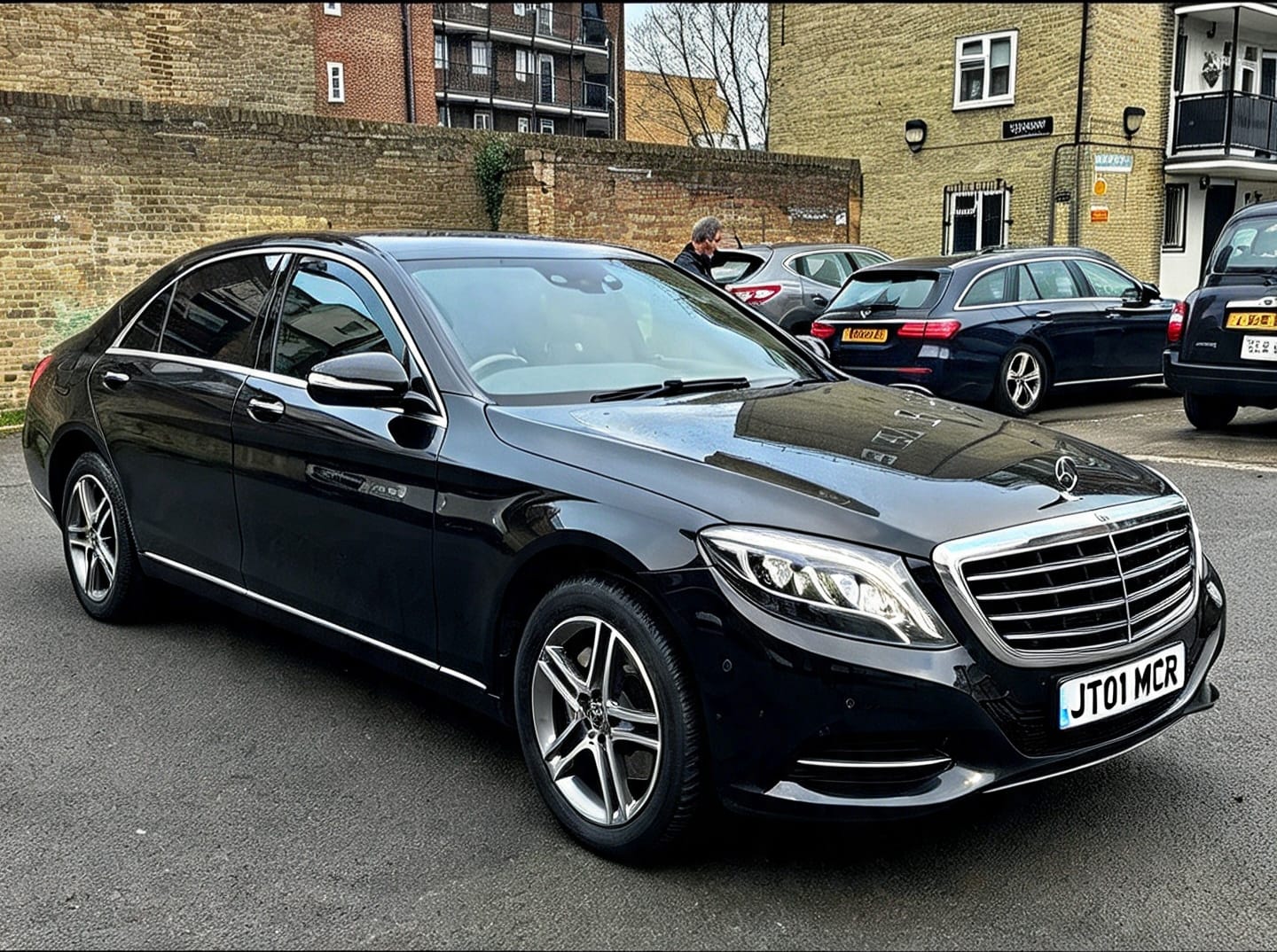 Luxury Mercedes S Class Limousine