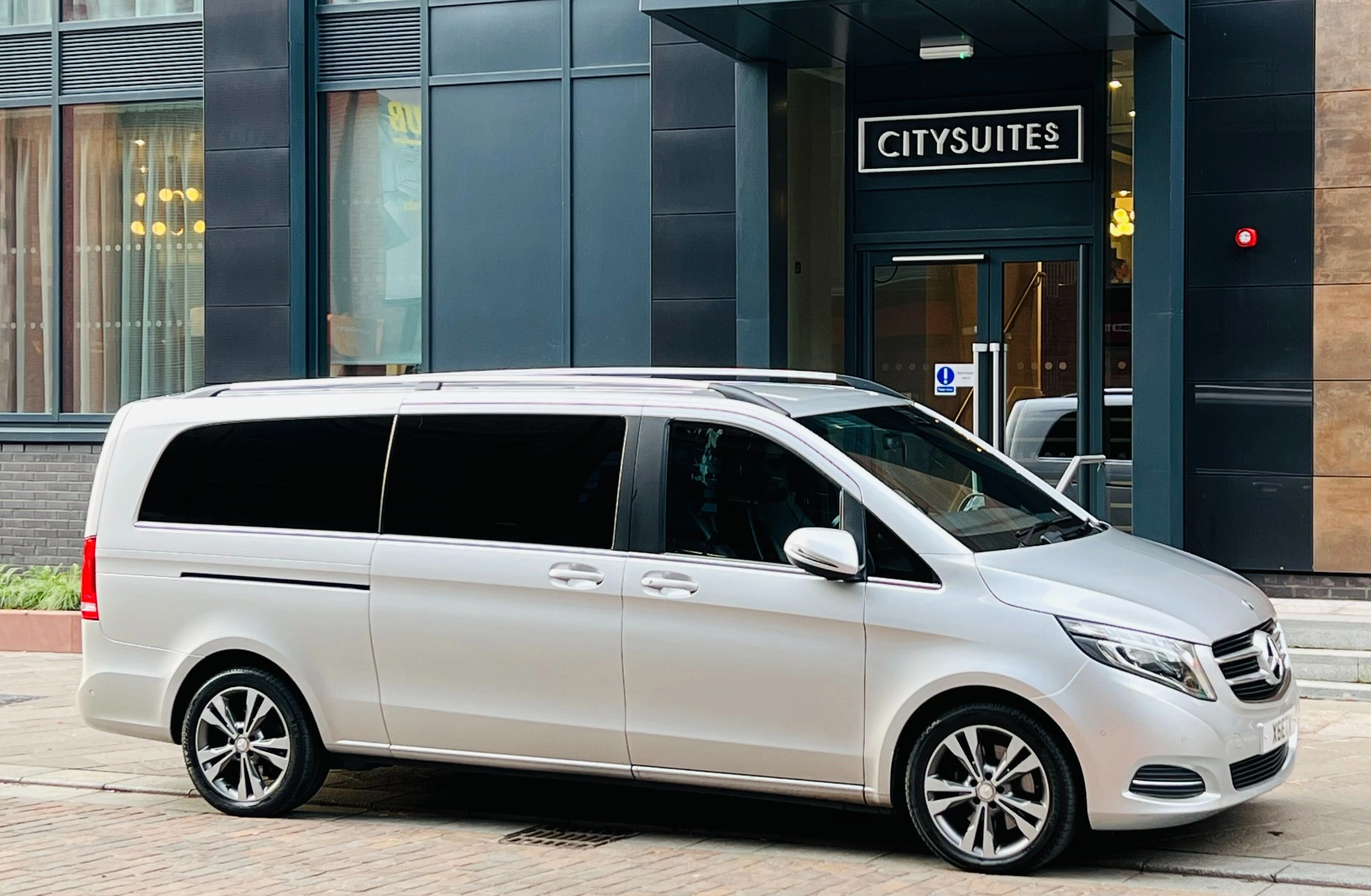 Luxury Mercedes V Class MPV People Carrier